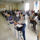 با رقابت داوطلبان گروه زبان؛